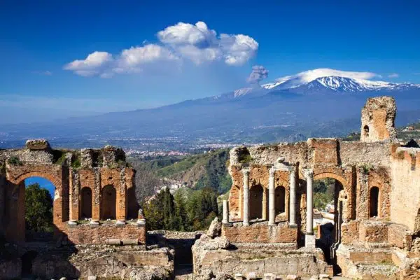 Voyage scolaire : que faire découvrir en Sicile ?