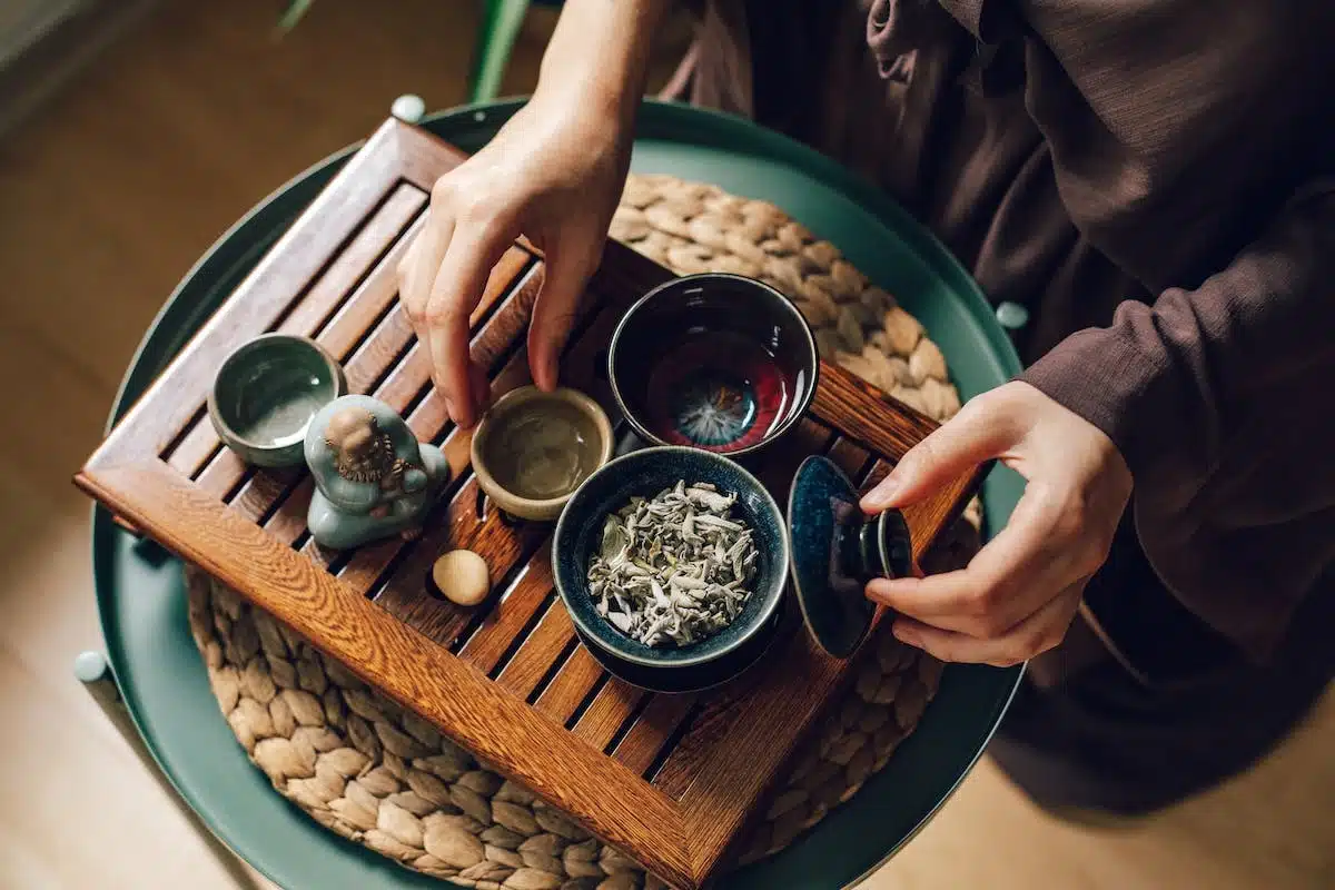 Découvrez l’art de la cérémonie du thé japonaise pour plonger dans la culture nippone