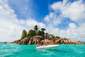 Découvrez les Seychelles en bateau